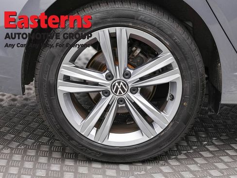 Used 2024 Volkswagen Jetta SE FWD image 24