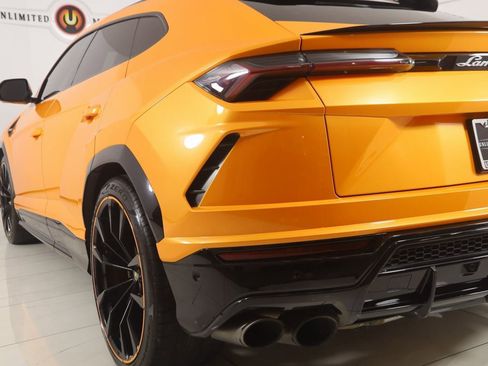 Used 2021 Lamborghini Urus image 38