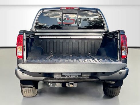 Used 2020 Nissan Frontier SV w/ Midnight Edition Floor Mats RWD image 24