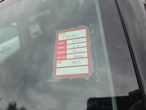 Certified 2023 Kia Soul LX FWD image 7