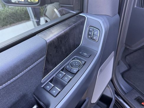 Used 2023 Ford F250 Lariat w/ Lariat Ultimate Package AWD/4WD image 50