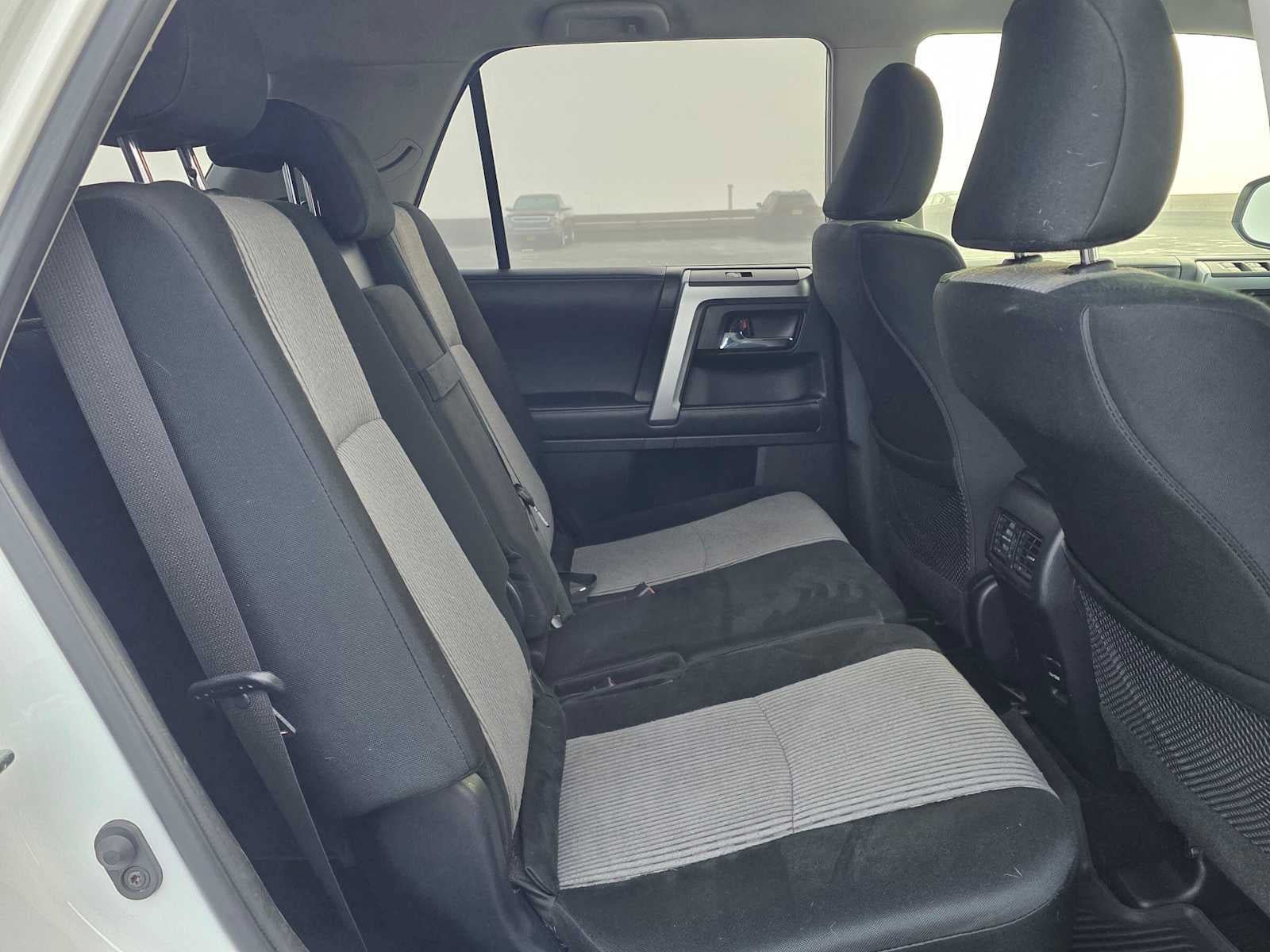 Used 2018 Toyota 4Runner SR5 AWD/4WD image 12