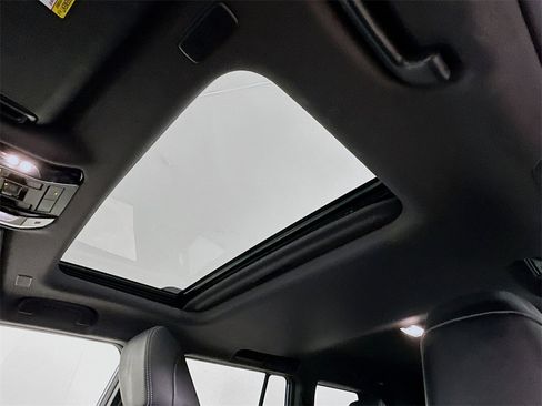 Used 2025 Toyota Land Cruiser image 11