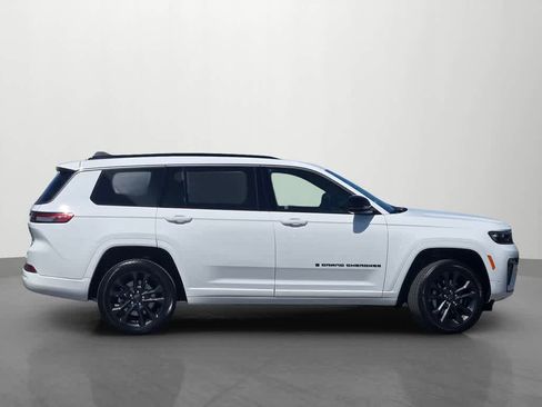 New 2026 Jeep Grand Cherokee L Limited AWD/4WD image 7