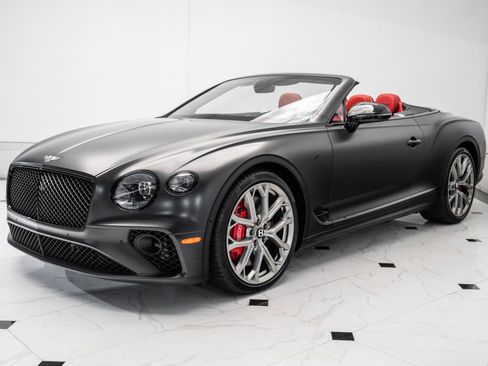 Used 2023 Bentley Continental GT V8 image 8