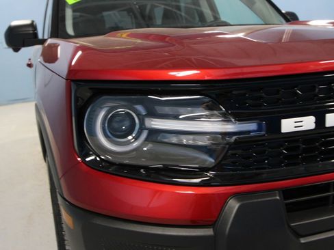 Used 2025 Ford Bronco Sport Outer Banks w/ Outer Banks Tech Package+ AWD/4WD image 33