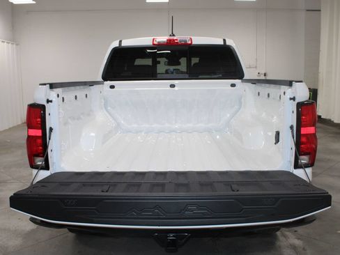 New 2025 Chevrolet Colorado Z71 w/ Midnight Edition AWD/4WD image 19