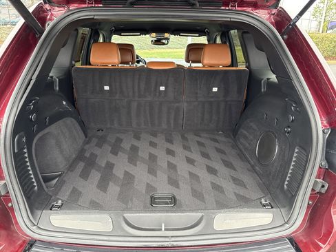 Used 2021 Jeep Grand Cherokee SRT image 33