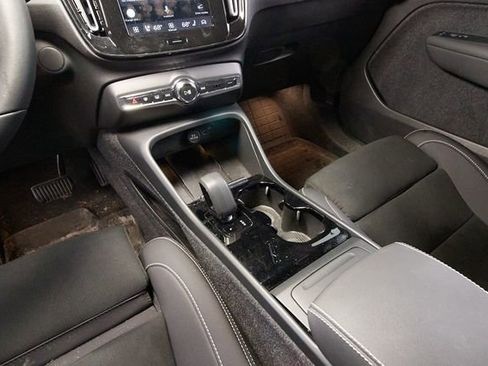 Certified 2023 Volvo C40 P8 Recharge Plus w/ Climate Package AWD/4WD image 9
