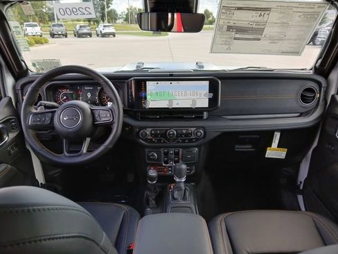 New 2025 Jeep Wrangler Unlimited Rubicon 392 image 27