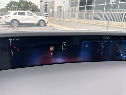 New 2026 Lincoln Nautilus Premier AWD/4WD image 26