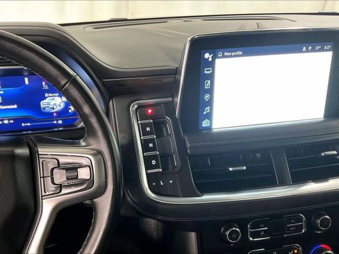 Used 2023 Chevrolet Tahoe Z71 w/ Luxury Package image 19