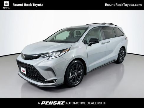 Certified 2026 Toyota Sienna XSE FWD image 1