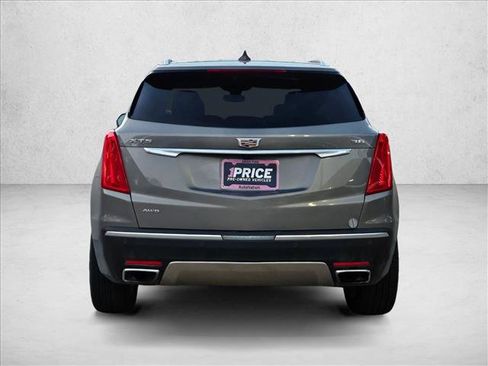 Used 2018 Cadillac XT5 Platinum w/ Driver Assist Package AWD/4WD image 5