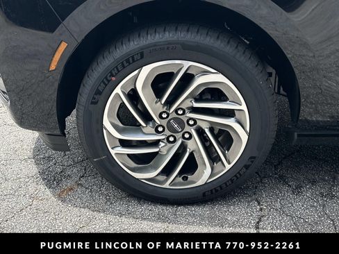 New 2026 Lincoln Navigator L Reserve AWD/4WD image 11
