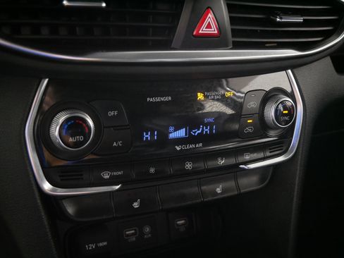 Used 2019 Hyundai Santa Fe Limited AWD/4WD image 23