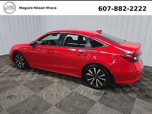 Used 2024 Honda Civic EX image 5