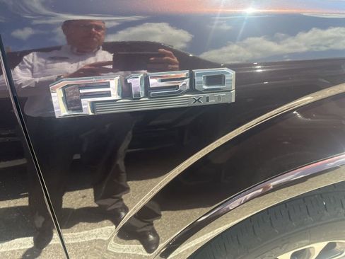 Used 2019 Ford F150 XLT w/ Equipment Group 302A Luxury image 12