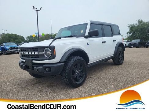 Used 2023 Ford Bronco Black Diamond AWD/4WD image 1