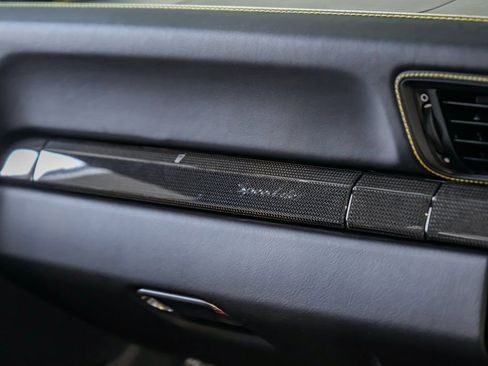 Certified 2019 Porsche 911 Speedster image 28