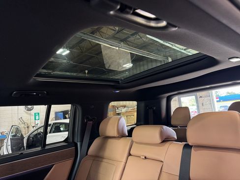 Used 2024 Hyundai Santa Fe Limited image 15