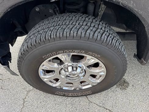 Used 2020 Ford F250 Lariat w/ Lariat Ultimate Package AWD/4WD image 11