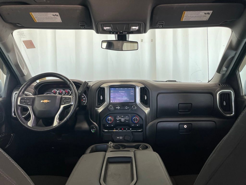 Used 2020 Chevrolet Silverado 1500 LT w/ Convenience Package AWD/4WD image 9