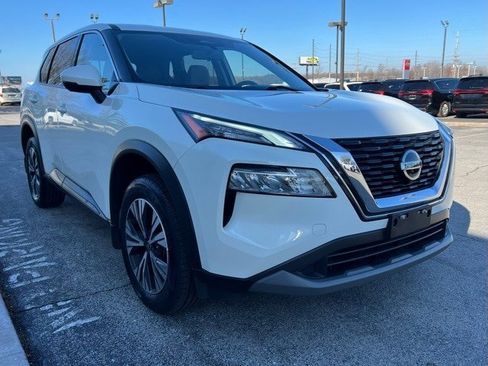 Used 2021 Nissan Rogue SV image 5