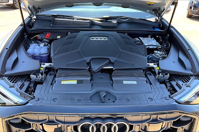 New 2027 Audi Q8 Premium Plus AWD/4WD image 9