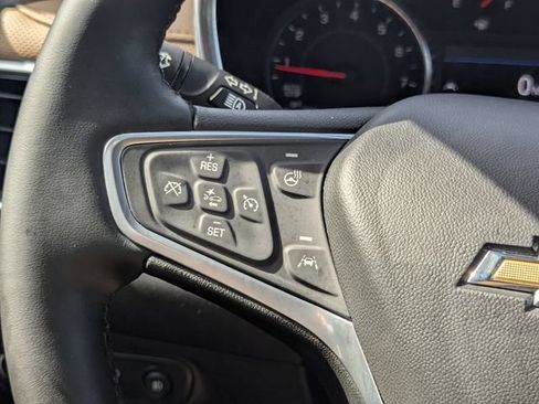 Used 2023 Chevrolet Equinox Premier FWD image 20