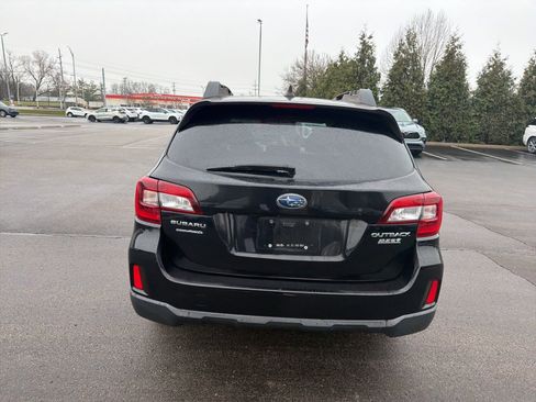 Used 2017 Subaru Outback 2.5i Premium image 4
