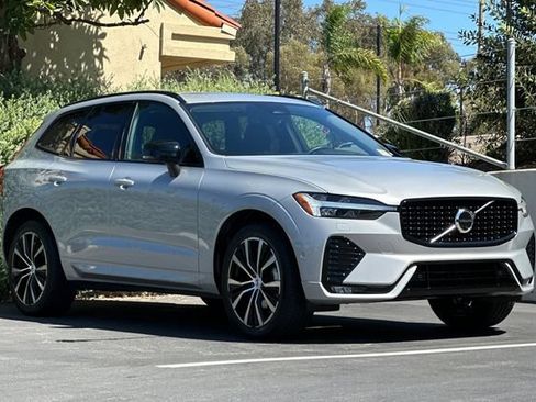 Used 2023 Volvo XC60 B5 Plus w/ Climate Package AWD/4WD image 7