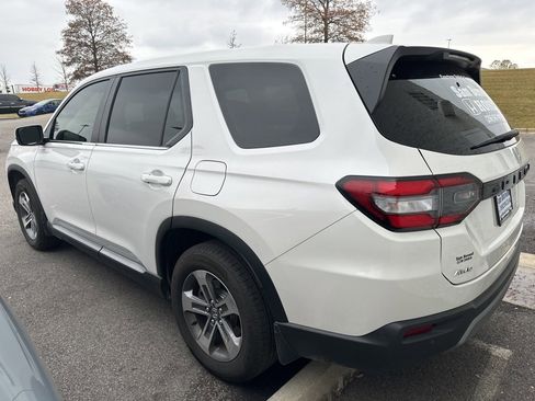 Certified 2025 Honda Pilot EX-L image 5