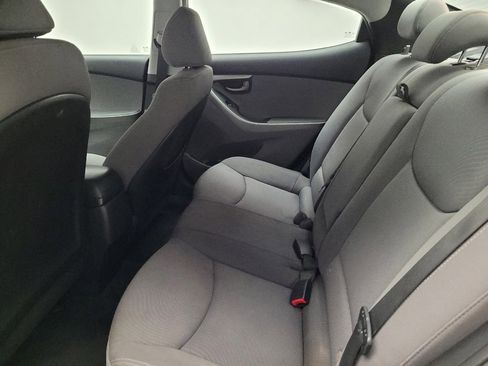 Used 2014 Hyundai Elantra SE FWD image 18
