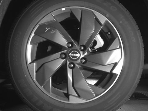 Used 2025 Nissan Rogue SV image 14