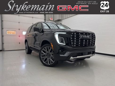 Used 2025 GMC Yukon Denali Ultimate AWD/4WD image 1