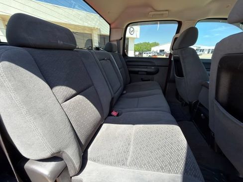 Used 2007 Chevrolet Silverado 2500 LT w/ 1LT Convenience Package AWD/4WD image 26