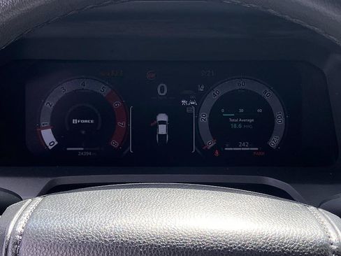 Used 2025 Toyota Tacoma TRD Sport AWD/4WD image 22