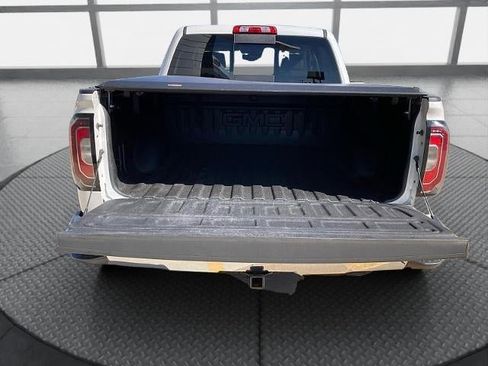 Used 2018 GMC Sierra 1500 SLT image 40