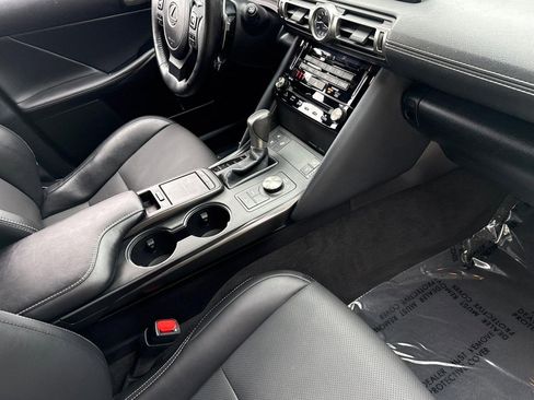 Used 2021 Lexus IS 300 w/ Comfort Package RWD image 31