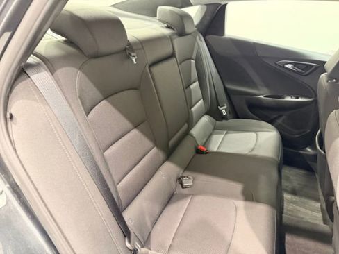 Used 2018 Chevrolet Malibu LS FWD image 38