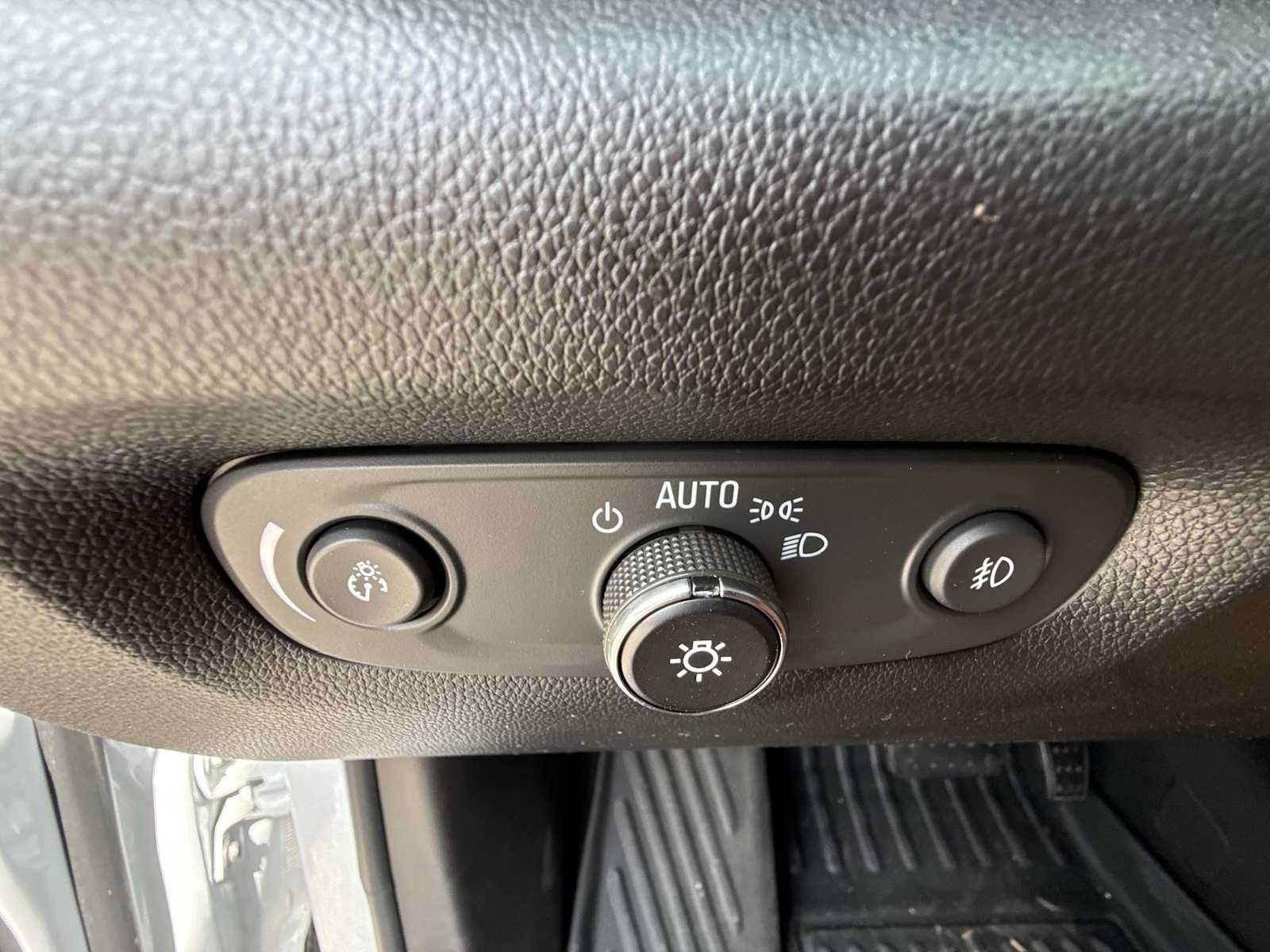 Certified 2019 Chevrolet Traverse LT AWD/4WD image 17