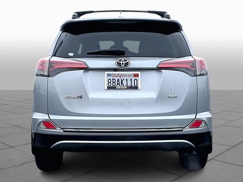Used 2017 Toyota RAV4 XLE image 4