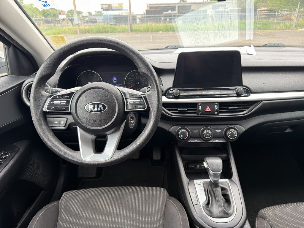 Used 2021 Kia Forte LXS FWD image 16