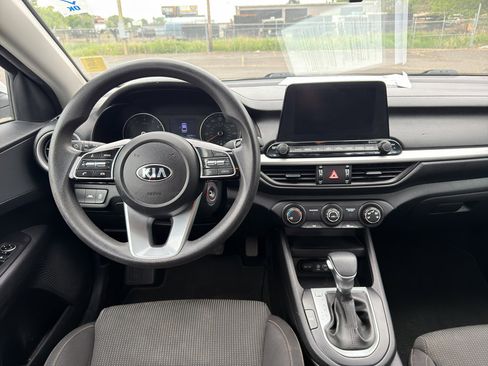 Used 2021 Kia Forte LXS FWD image 16