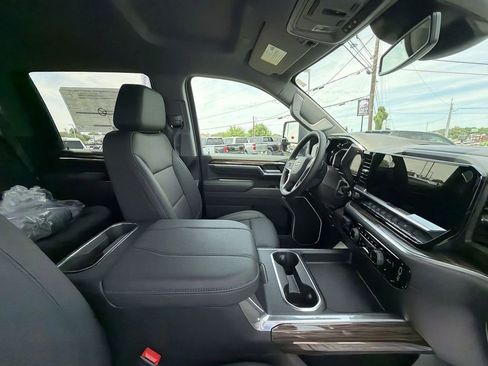New 2026 Chevrolet Silverado 3500 LT w/ All Star Edition AWD/4WD image 15