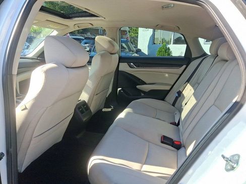 Used 2018 Honda Accord EX image 10