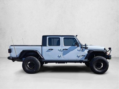 Used 2021 Jeep Gladiator Sport image 4