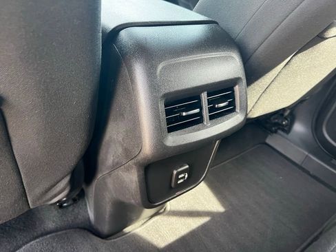 Used 2019 Chevrolet Equinox LT image 58