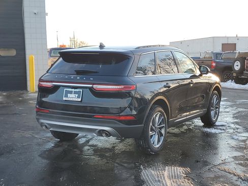 New 2026 Lincoln Corsair Premiere image 4